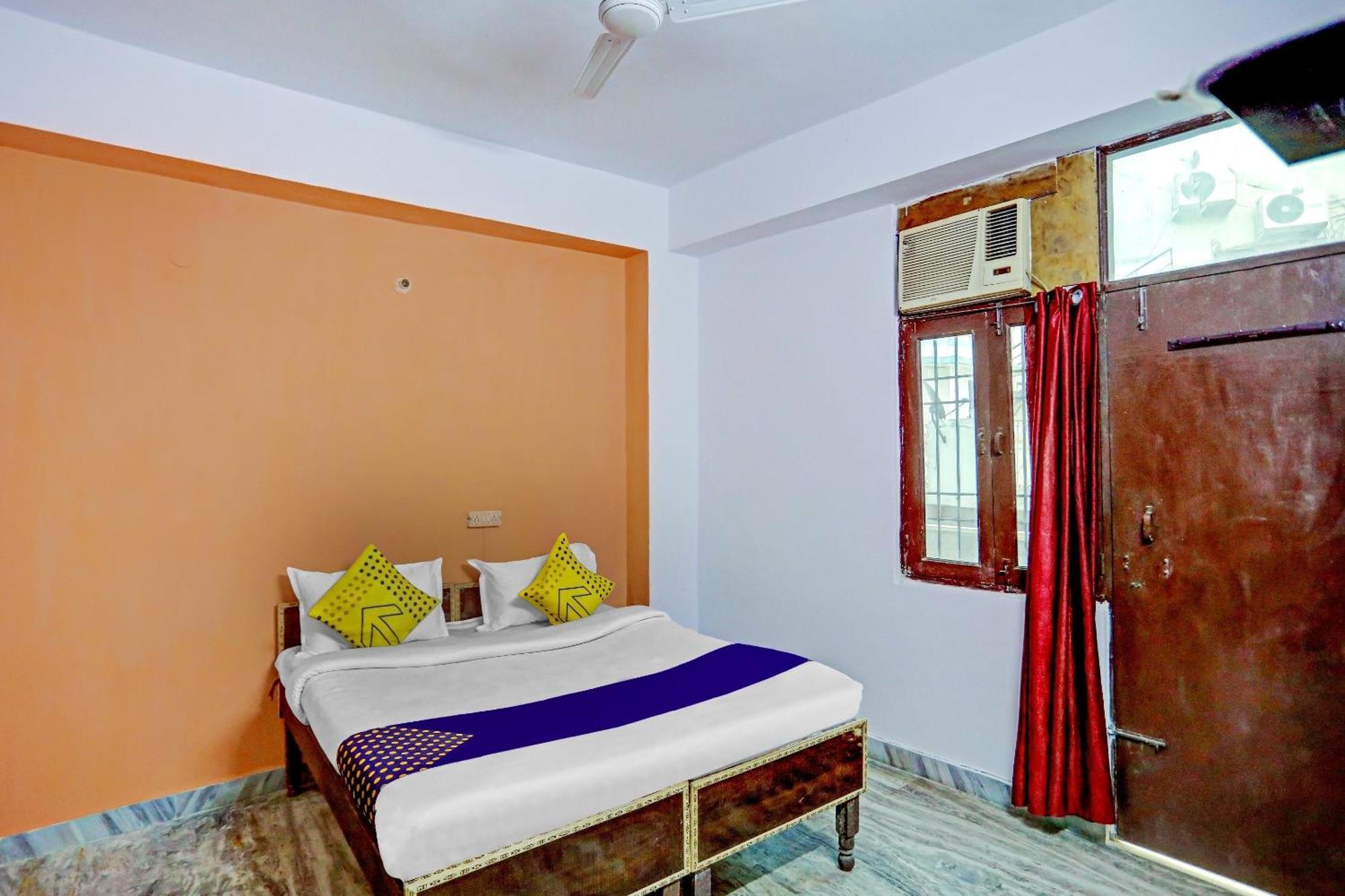 Spot On Raj Hotel Vip Near Worlds Of Wonder Kālkāji Devi Extérieur photo