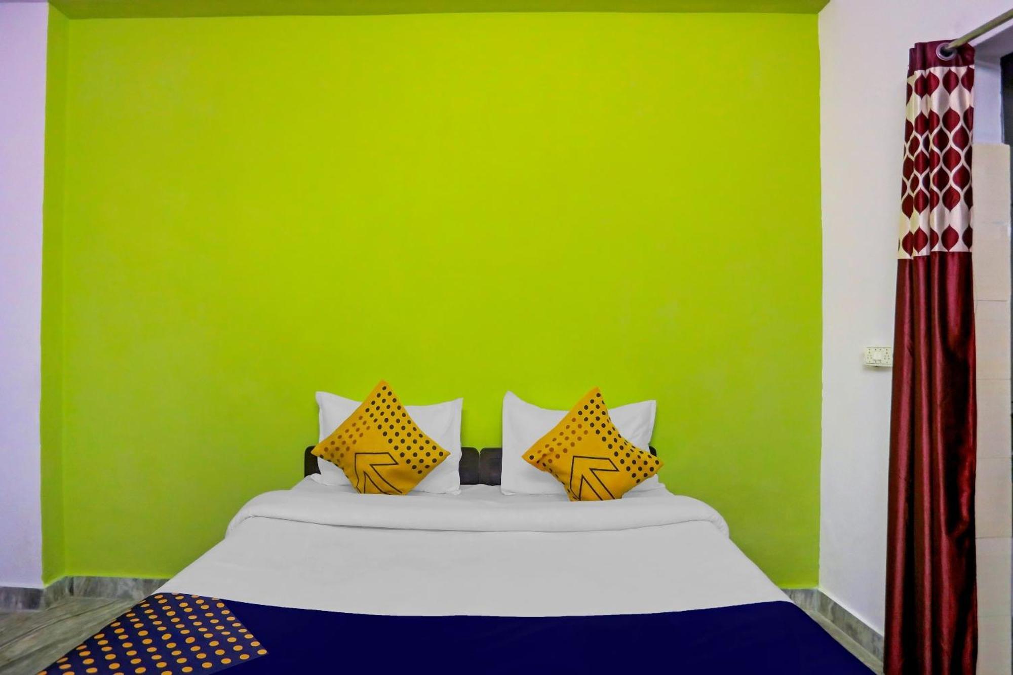 Spot On Raj Hotel Vip Near Worlds Of Wonder Kālkāji Devi Extérieur photo