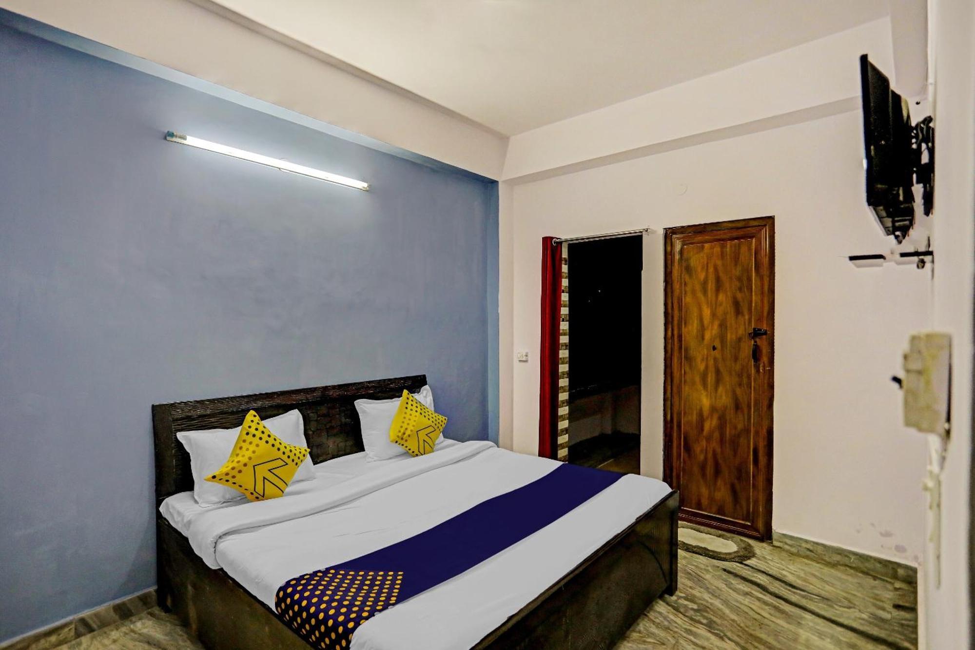 Spot On Raj Hotel Vip Near Worlds Of Wonder Kālkāji Devi Extérieur photo