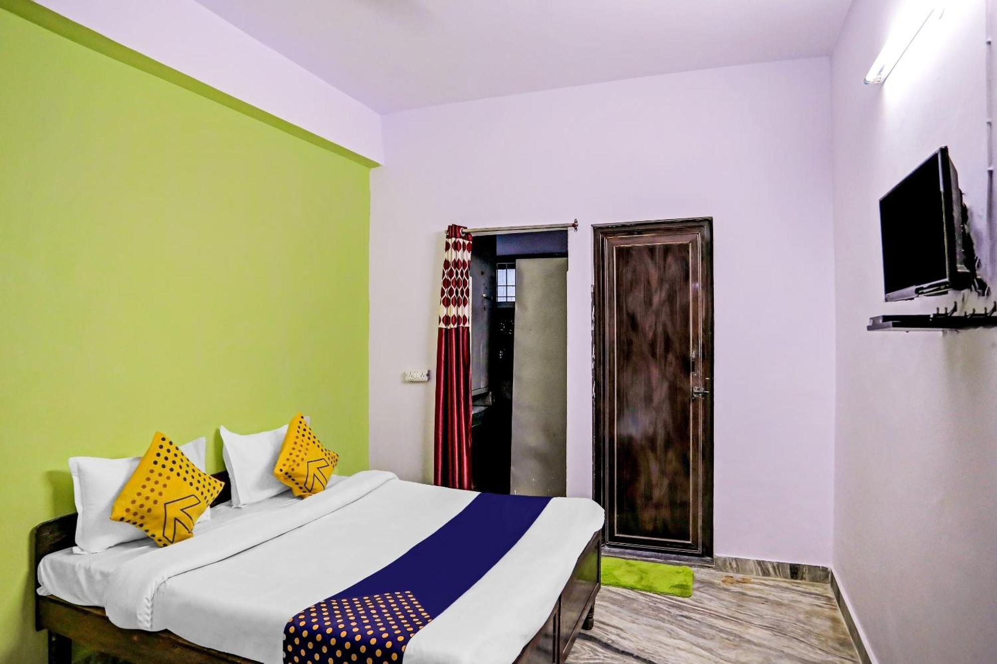Spot On Raj Hotel Vip Near Worlds Of Wonder Kālkāji Devi Extérieur photo